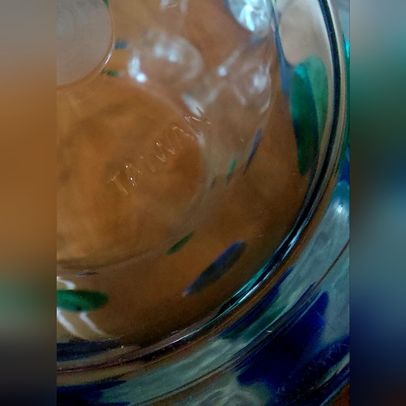 Vintage 90's acrylic Pitcher and glasses patio set - Picture 2 of 4